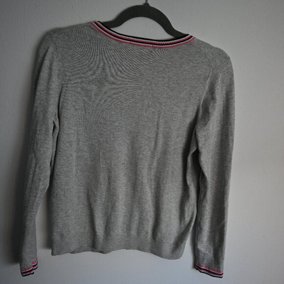Boden V-Neck Sweater – Light Gray with Striped Trim – Small - Picture 2 of 11